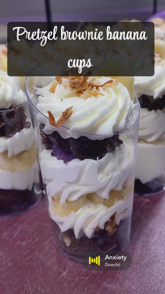 Spiced pretzel brownie banana cups